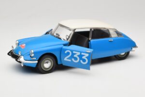 Citroen DS #233 Rally Bleu Solido 1:18 8034 Métal — image 2 sur 8
