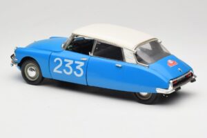 Citroen DS #233 Rally Bleu Solido 1:18 8034 Métal — image 7 sur 8