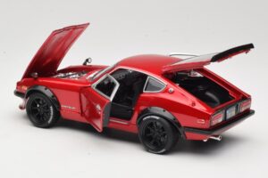 Datsun 240Z S30 Rouge Maisto 1:18 32611 Métal — image 5 sur 8