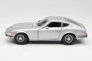 Datsun 240Z S30 Argent Sun Star 1:18 3503 Métal — image 4 sur 8