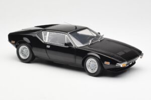 De Tomaso Pantera Noir Kyosho 1:18 08851BK Métal — image 6 sur 8