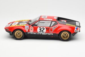De Tomaso Pantera #32 Jaquemin / Deprez 24 Hours of Le Mans 1972 Kyosho 1:18 08855B Métal — image 4 sur 8