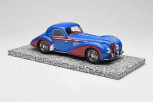 Delahaye Type 145 V12 Coupé Bleu Rouge Minichamps 1:18 107116121 Résine — image 4 sur 6