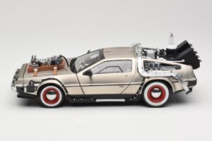 DeLorean DMC-12 Back to the Future Part III Sun Star 1:18 2712 Métal — image 4 sur 8