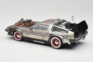 DeLorean DMC-12 Back to the Future Part III Sun Star 1:18 2712 Métal — image 7 sur 8