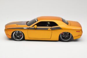 Dodge Challenger Concept Or Maisto 1:18 31320 Métal — image 4 sur 8