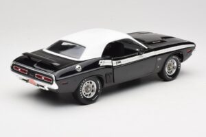 Dodge Challenger R/T Noir & Blanc ERTL 1:18 36549 Métal — image 3 sur 8