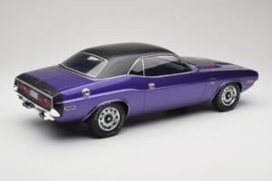 Dodge Challenger R/T Plum Crazy Otto 1:12 G083 Résine — image 2 sur 6