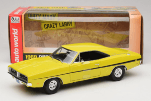 Dodge Charger R/T Jaune Dirty Mary Crazy Larry Auto World 1:18 AWSS101/06 Métal — image 8 sur 8