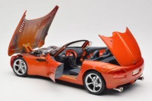 Dodge Concept Vehicle Orange Maisto 1:18 50323 Métal — image 5 sur 8