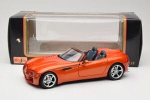 Dodge Concept Vehicle Orange Maisto 1:18 50323 Métal — image 8 sur 8