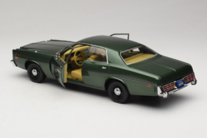 Dodge Monaco Vert Hunter GreenLight 1:18 19045 Métal — image 5 sur 8