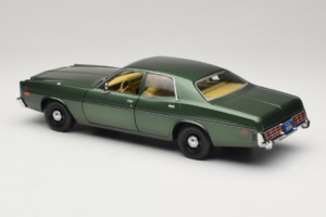 Dodge Monaco Vert Hunter GreenLight 1:18 19045 Métal — image 7 sur 8