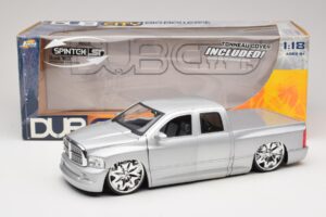 Dodge Ram Tuned Argent Jada 1:18 63162-SM Métal — image 8 sur 8