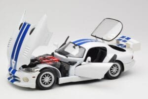 Dodge Viper GTS-R GT2 Blanc 1997 Maisto 1:18 50316 Métal — image 2 sur 8