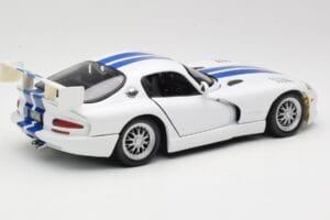 Dodge Viper GTS-R GT2 Blanc 1997 Maisto 1:18 50316 Métal — image 3 sur 8