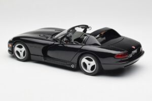Dodge Viper RT/10 Noir Bburago 1:18 3065 Métal — image 7 sur 8