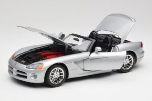 Dodge Viper SRT-10 Bright Argent Bburago 1:18 34908 Métal — image 2 sur 8