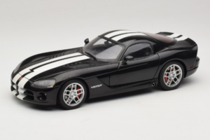 Dodge Viper SRT-10 Coupe Noir AUTOart 1:18 71712 Métal