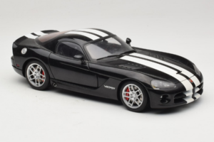 Dodge Viper SRT-10 Coupe Noir AUTOart 1:18 71712 Métal — image 6 sur 8