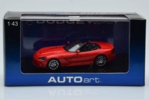 Dodge Viper SRT-10 Rouge AUTOart 1:43 51701 Métal — image 4 sur 4