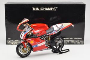 Ducati 998R WSB #1 T. Bayliss Ducati Infostrada 2002 Minichamps 1:12 122021201 Métal — image 6 sur 6