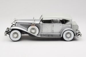 Duesenberg SJ Argent GreenLight 1:18 13525 Métal — image 4 sur 8