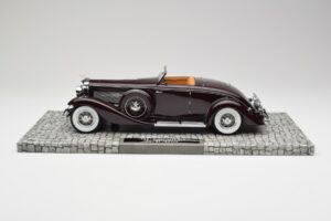Duesenberg SJN Convertible Coupe Bordeaux Minichamps 1:18 107150331 Métal — image 3 sur 6
