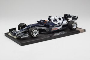 AlphaTauri AT02 #22 Y. Tsunoda Bahrain GP 2021 Minichamps 1:18 117210122 Métal — image 2 sur 6