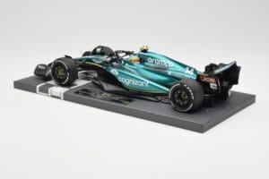 Aston Martin AMR23 #14 F. Alonso 3rd Place Saudi Arabian GP 2023 Minichamps 1:18 117230214 Métal — image 5 sur 7