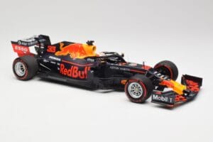 Aston Martin Red Bull Racing RB15 #33 M. Verstappen F1 2019 Minichamps 1:18 110190033 Métal — image 4 sur 7
