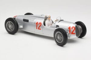 Auto Union Type C #12 H. Stuck Hungarian GP Budapest 1936 Minichamps 1:18 155361012 Métal — image 4 sur 6