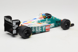 Benetton B186 #20 G. Berger F1 1986 Minichamps 1:18 80439418130 Métal — image 2 sur 6