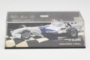 BMW Sauber F1.06 #16 N. Heidfeld F1 2006 Minichamps 1:43 400060086 Métal — image 4 sur 5