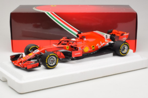 Ferrari SF71-H #5 S. Vettel Australian GP Winner 2018 BBR 1:18 BBR181805 Métal — image 7 sur 7