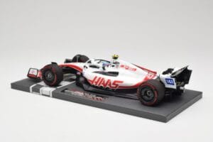 Haas VF-22 #47 M. Schumacher British GP 2022 Minichamps 1:18 117221047 Résine — image 5 sur 7