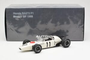 Honda RA272 #11 R. Ginther Mexican Grand Prix 1965 AUTOart 1:18 86597 Métal — image 8 sur 8