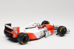 McLaren Ford MP4/8 #7 M. Andretti European GP 1993 Minichamps 1:18 530931827 Résine — image 2 sur 7
