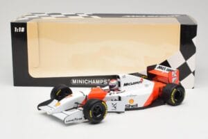 McLaren Ford MP4/8 #7 M. Andretti European GP 1993 Minichamps 1:18 530931827 Résine — image 6 sur 7