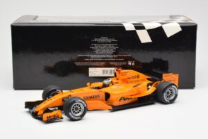 McLaren MP4-20 Mercedes P. de la Rosa Interim Test Car 2006 Minichamps 1:18 530061894 Métal — image 6 sur 6