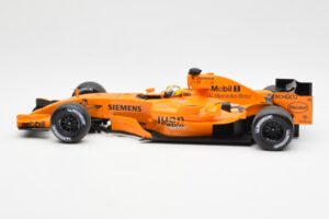 McLaren MP4-21 Mercedes #4 J.P. Montoya Interim Livery 2006 Minichamps 1:18 530061874 Métal — image 3 sur 6