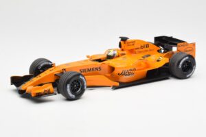 McLaren MP4-21 Mercedes #4 J.P. Montoya Interim Livery 2006 Minichamps 1:18 530061874 Métal