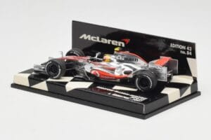 McLaren Mercedes MP4-22 #2 L. Hamilton Race Car 2007 Minichamps 1:43 530074302 Métal — image 3 sur 5