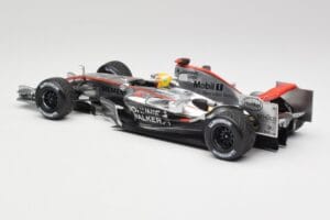 McLaren MP4-21 L. Hamilton Silverstone Test 2006 Minichamps 1:18 530061884 Métal — image 5 sur 6