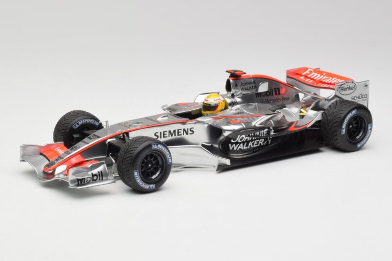 McLaren MP4-25 Mercedes #2 L. Hamilton Showcar 2010 Minichamps 1:18 110100006-R1 Métal