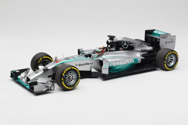 Mercedes AMG Petronas W05 #44 L. Hamilton F1 World Champion 2014 Minichamps 1:18 186140044 Métal