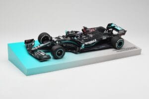 Mercedes AMG Petronas W11 #44 L. Hamilton Winner British GP 2020 Minichamps 1:18 113200444 Métal — image 2 sur 7