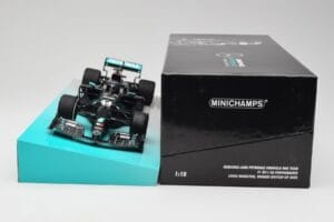 Mercedes AMG Petronas W11 #44 L. Hamilton Winner British GP 2020 Minichamps 1:18 113200444 Métal — image 6 sur 7