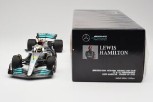 Mercedes AMG W13 E Performance Petronas #44 L. Hamilton Spanish GP 2022 Minichamps 1:18 110220044 Métal — image 6 sur 7