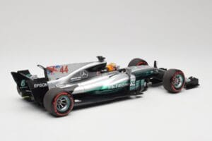 Mercedes AMG W08 EQ Power+ Petronas #44 L. Hamilton F1 World Champion 2017 Minichamps 1:18 186170044 Résine — image 2 sur 7